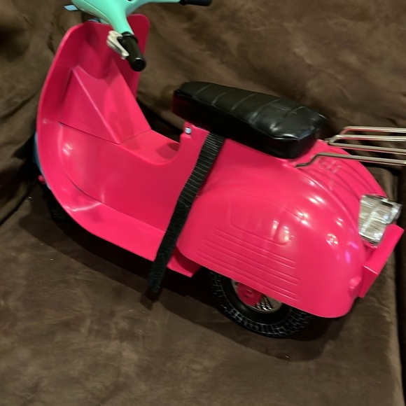 Our Generation Doll Scooter Moped - Picture 5 of 9